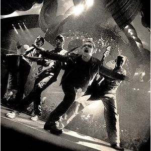 U2 360• Concert Tour T